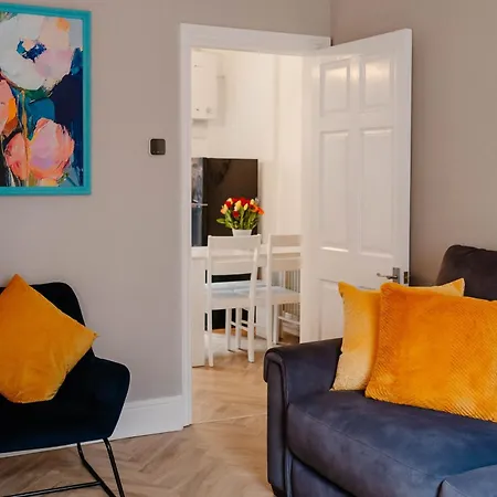 Luxury Victorian Terrace Inside Walls Hébergement de vacances *