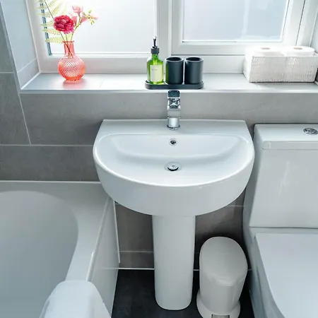 Luxury Victorian Terrace Inside Walls York